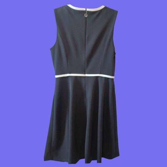 Tommy Hilfiger Scuba Crepe Bow Tie Fit & Flare Dress Blk & wht Size 10 - Picture 4 of 11
